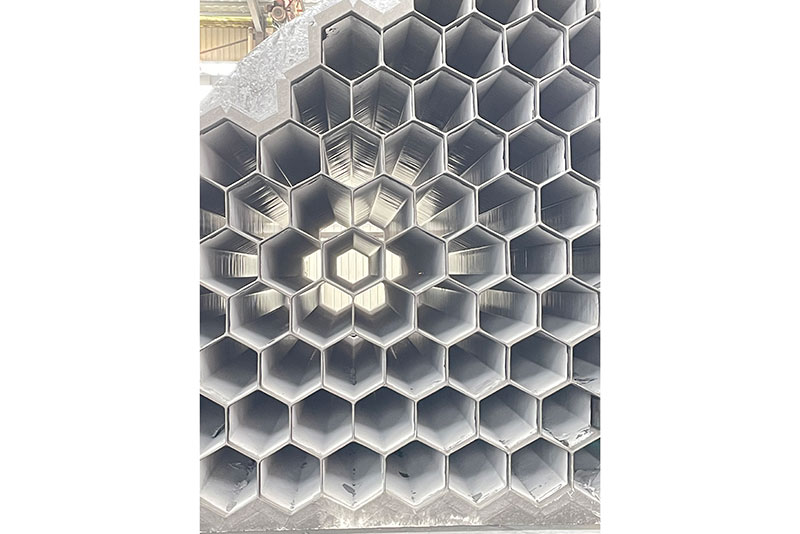 阳极管